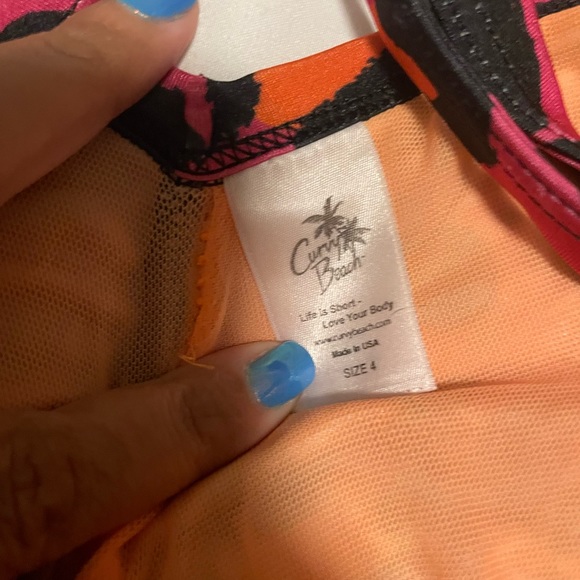 Cute one piece swimsuit - Picture 2 of 3